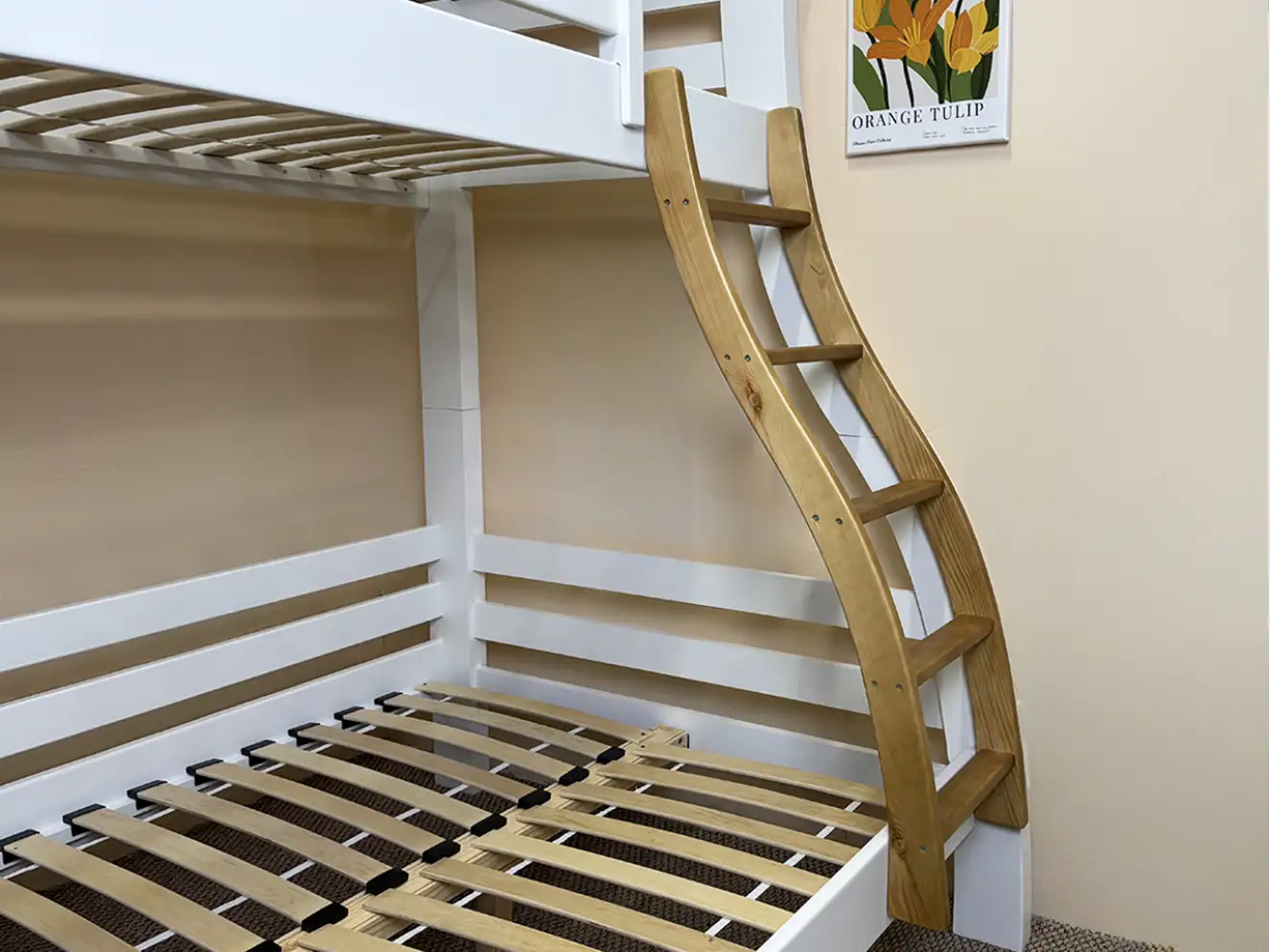 Кровать двухъярусная трехместная Аляска Цвет RAL