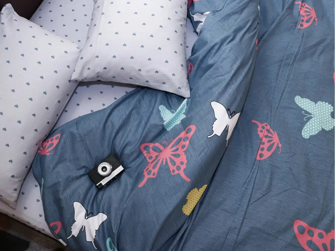 Полуторный набор постельного белья Бабочки 150x220 из Сатина