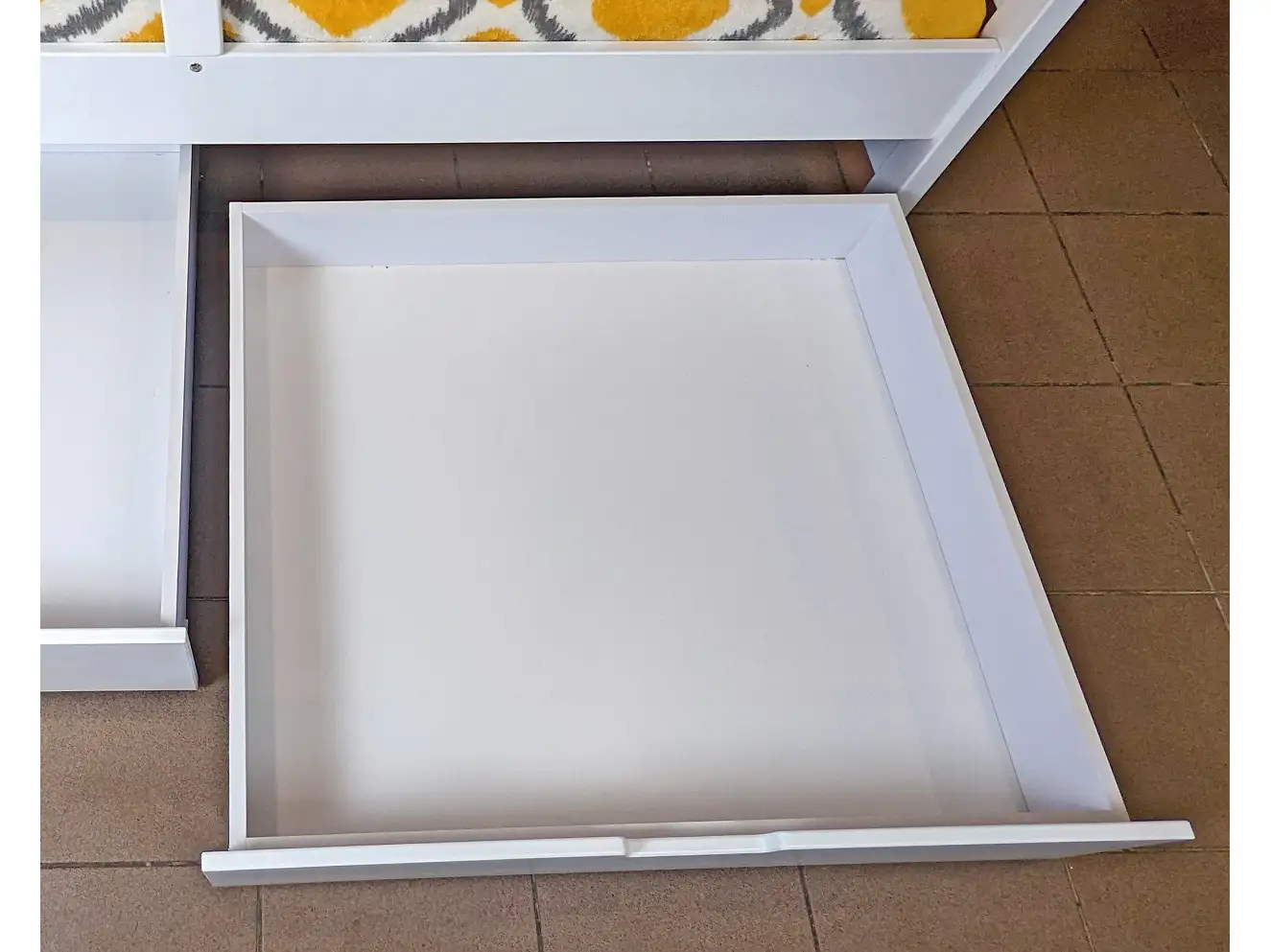 Ліжко Будиночок з бортиком Террі (бук) Колір RAL