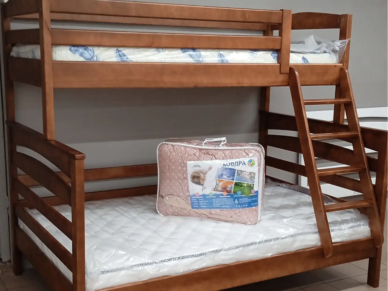 Двухъярусная семейная кровать Кай (ольха)