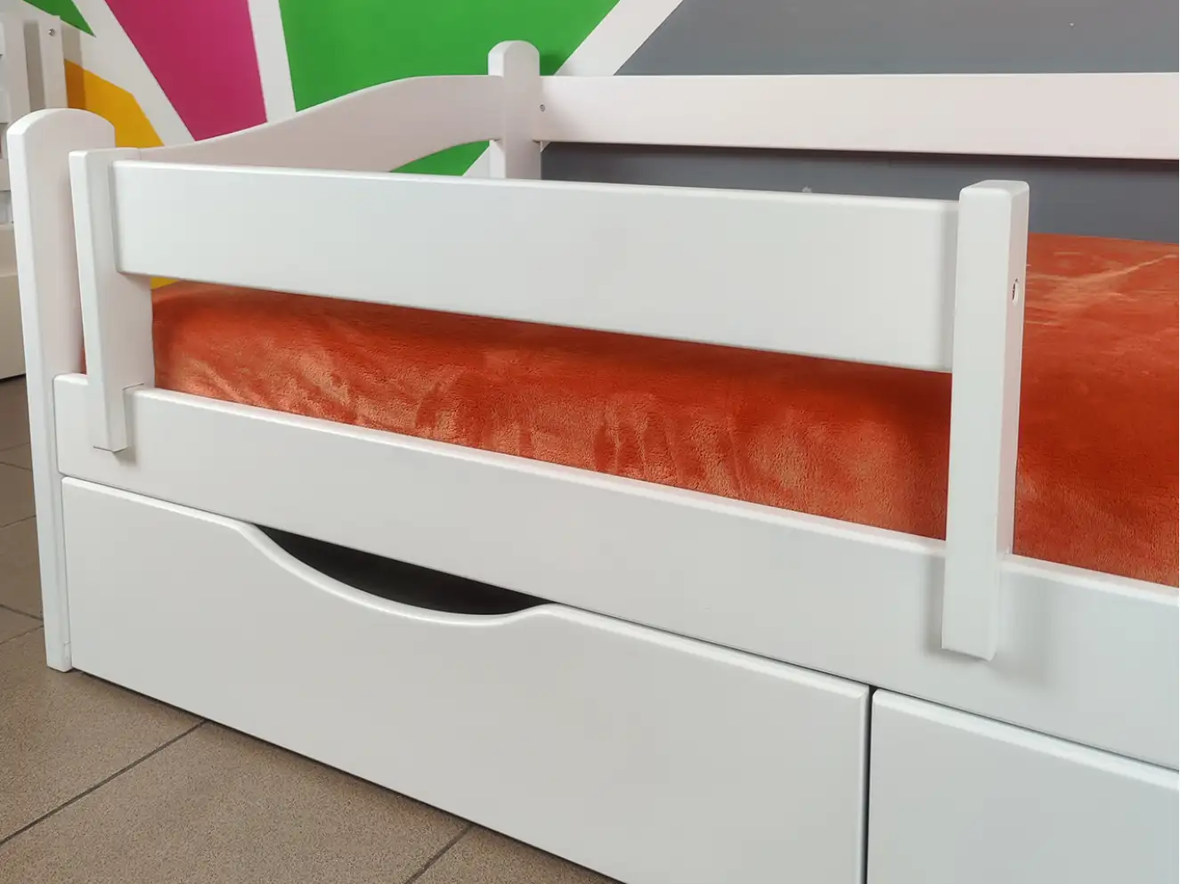 Детская кровать с дерева Злата (бук) Белый