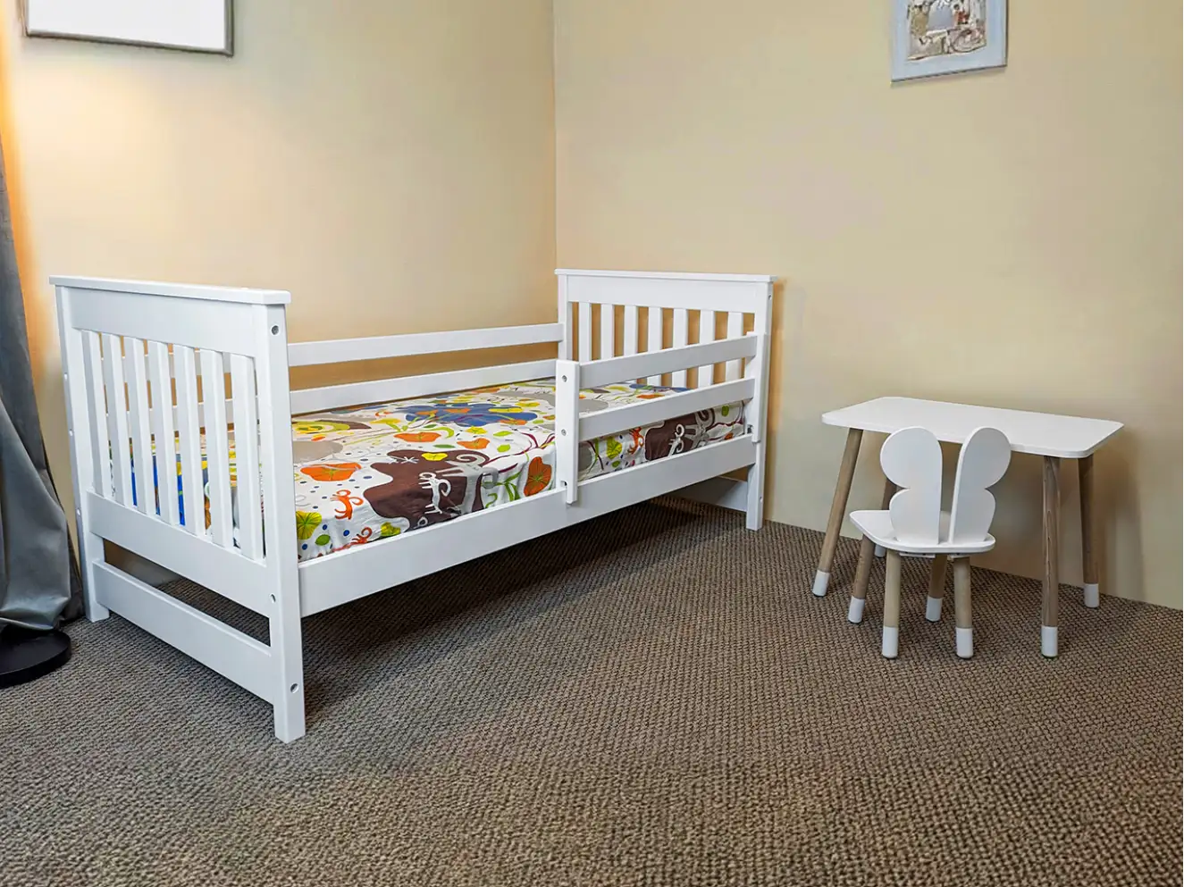 Дитяче ліжко з бортиком Адель (бук) Білий Дитяче ліжко з бортиком Адель (бук) Білий