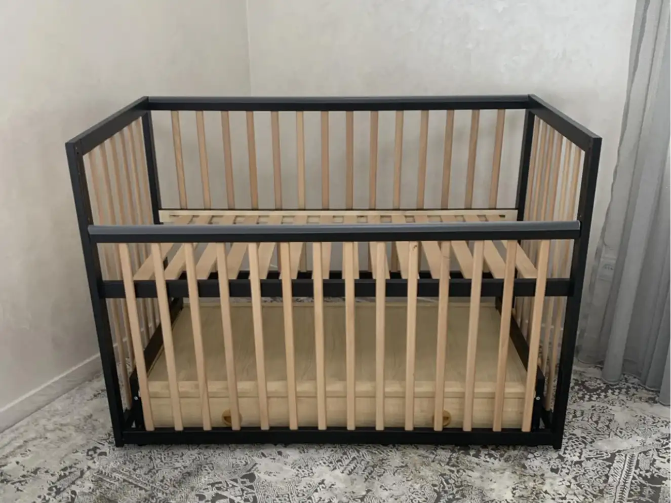 Дитяче ліжечко Софія Колір Чорний з Натуральним Дитяче ліжечко Софія Колір Чорний з Натуральним