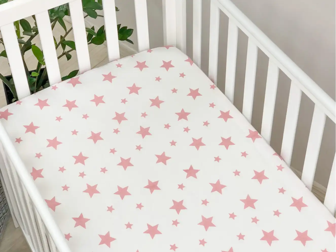 Простирадло дитяче Зірка велика пудра на білому Простирадло дитяче Зірка велика пудра на білому