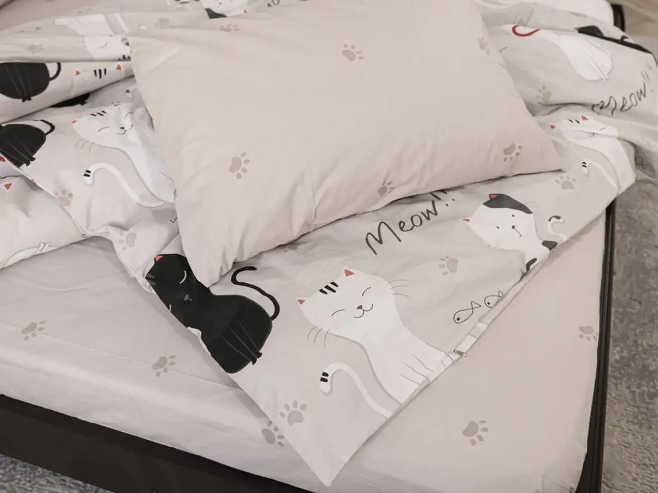 Полуторний набір постільної білизни Котик 150x220 з Бязі Gold Полуторний набір постільної білизни Котик 150x220 з Бязі Gold