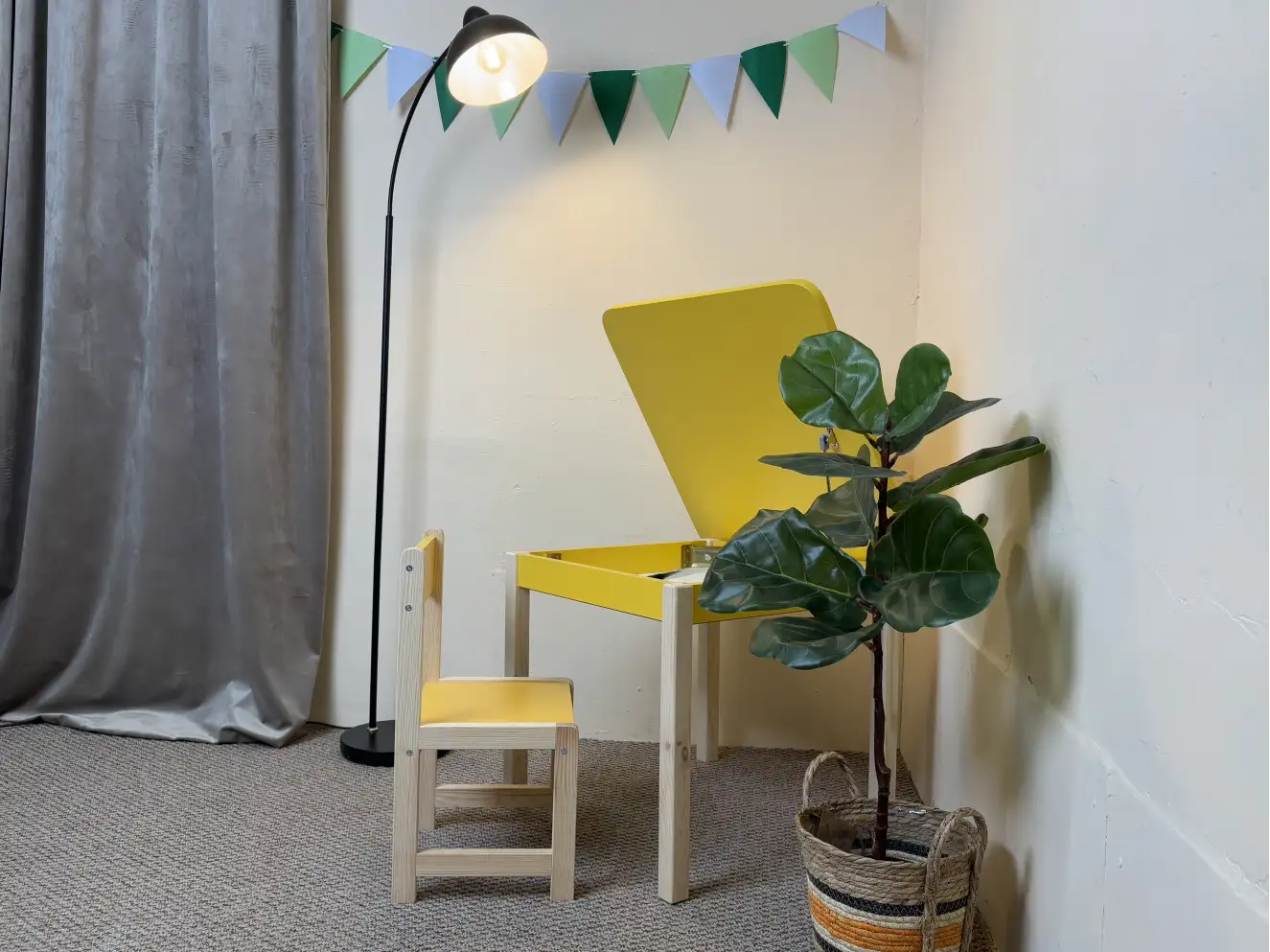 Комплект детский столик и стульчик (зеленый)