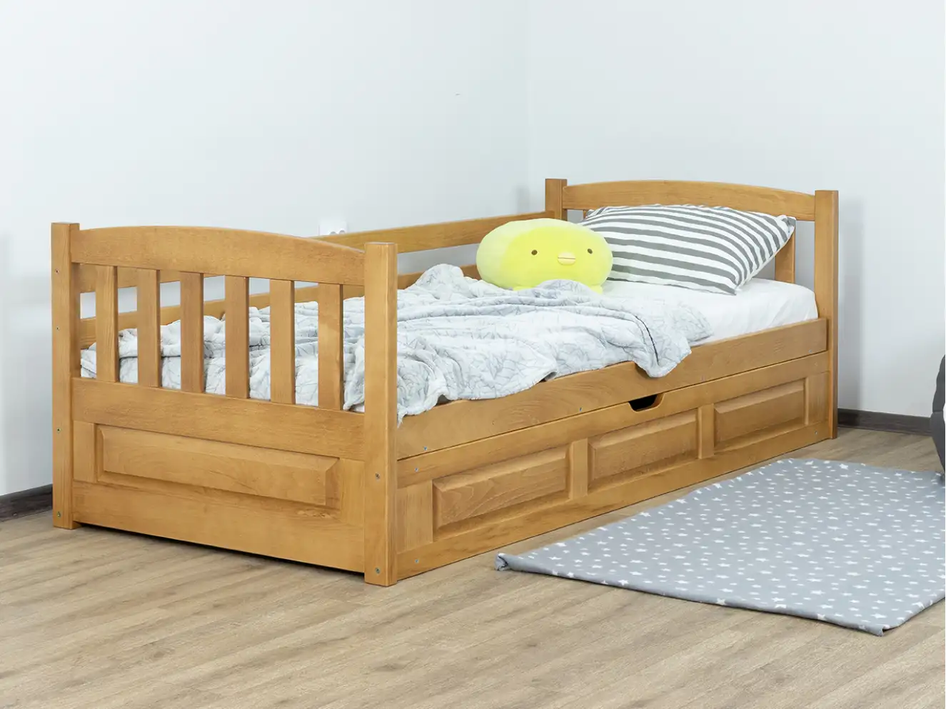 Детская кровать с дерева Немо (бук) 