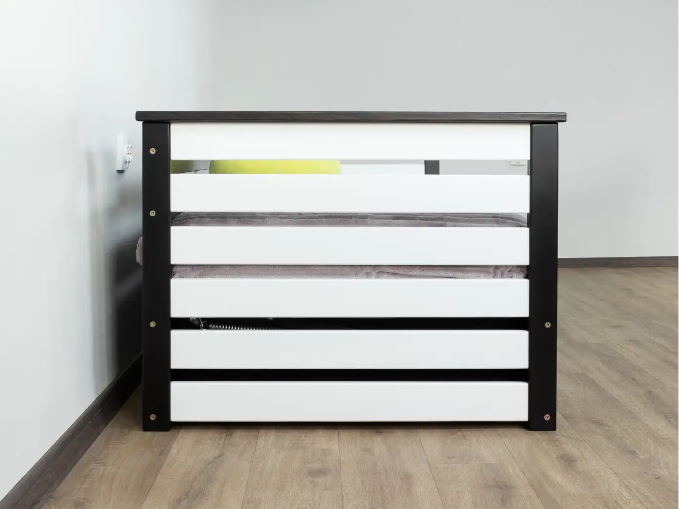 Детская кровать с дерева Телесик (бук) 