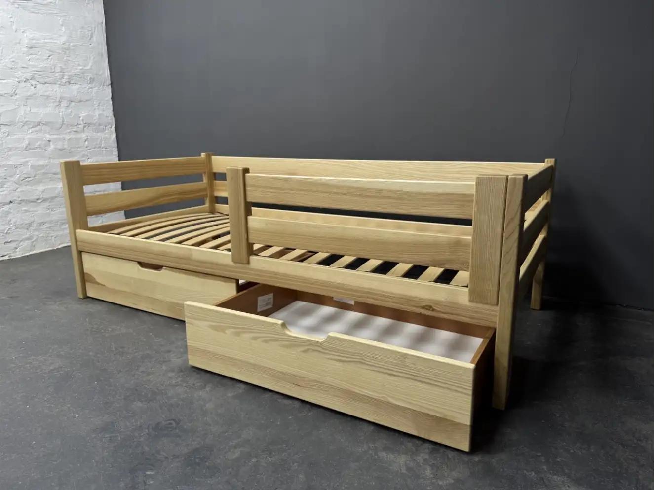 Дитяче ліжко з дерева Мілана (ясен) Натуральний