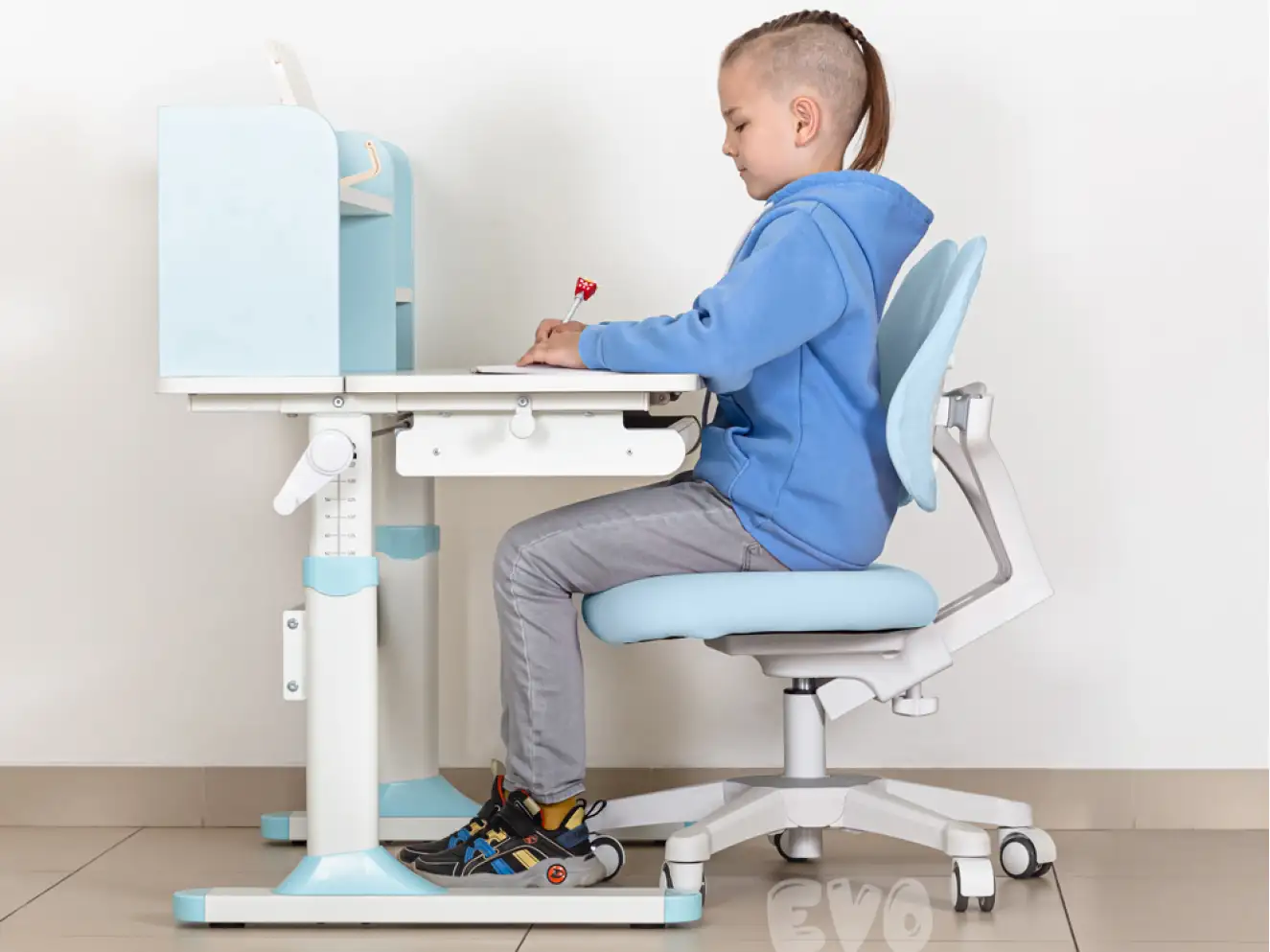 Дитяче крісло Evo-kids Mio Lite Y-208