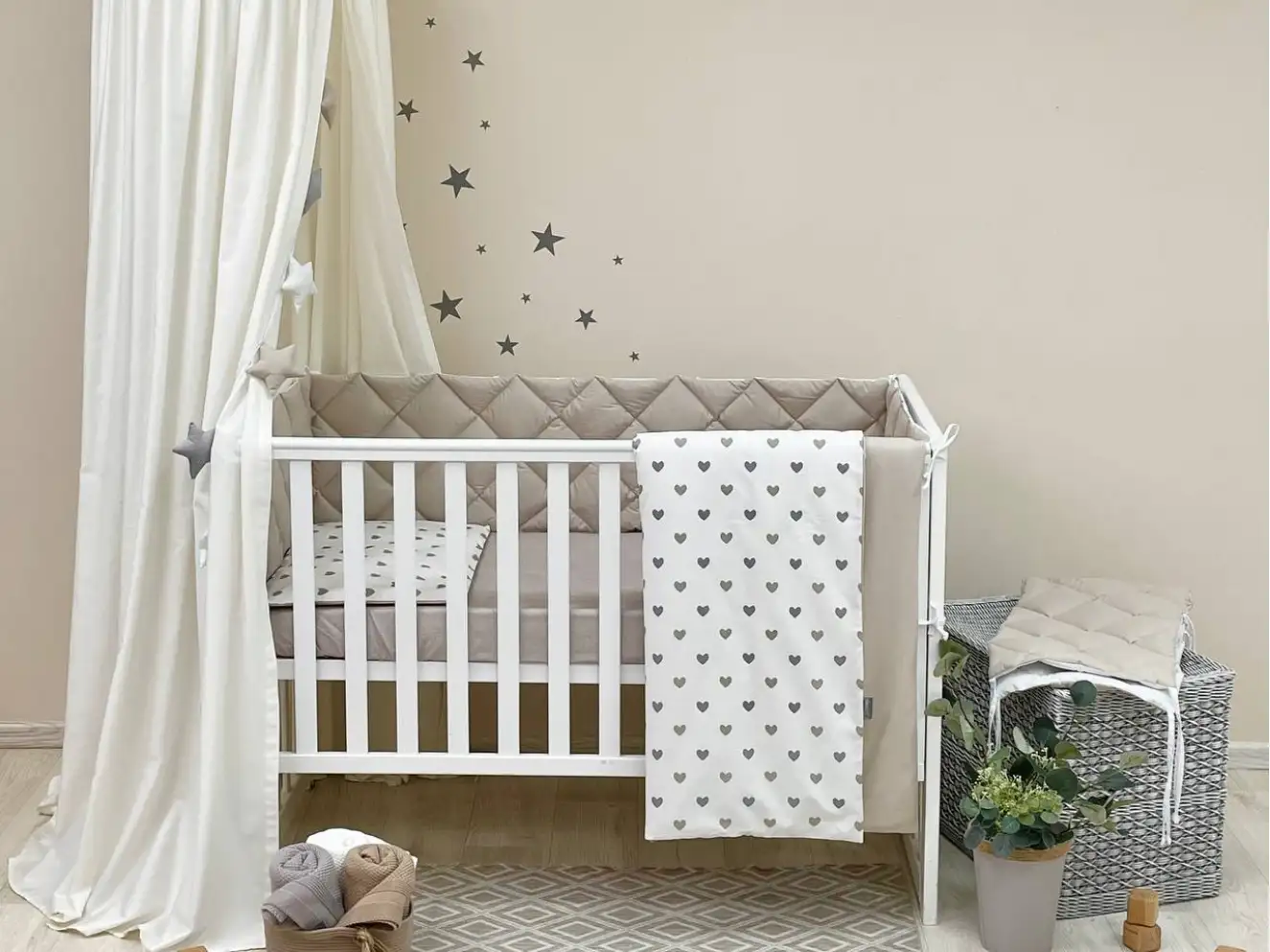 Комплект постельного белья Baby Mix Серо-бежевые сердечки Комплект постельного белья Baby Mix Серо-бежевые сердечки