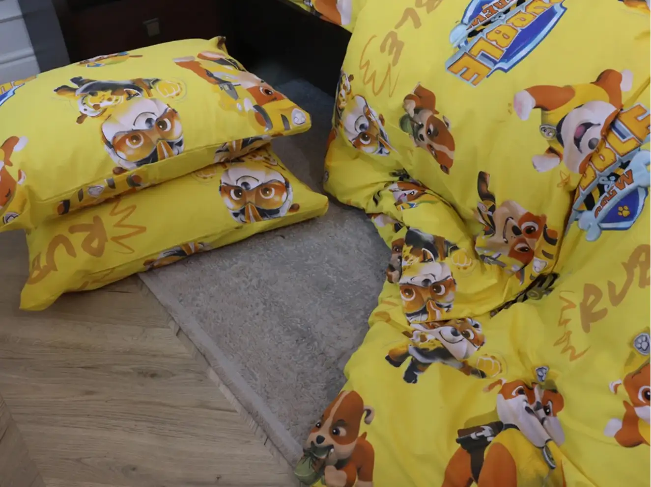 Полуторний набір постільної білизни Кремез і команда 150x220 із Бязі Gold