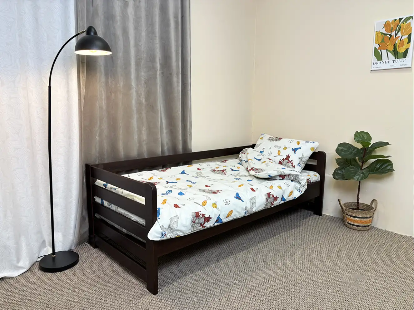Детская кровать с дерева Кевин (темный орех)