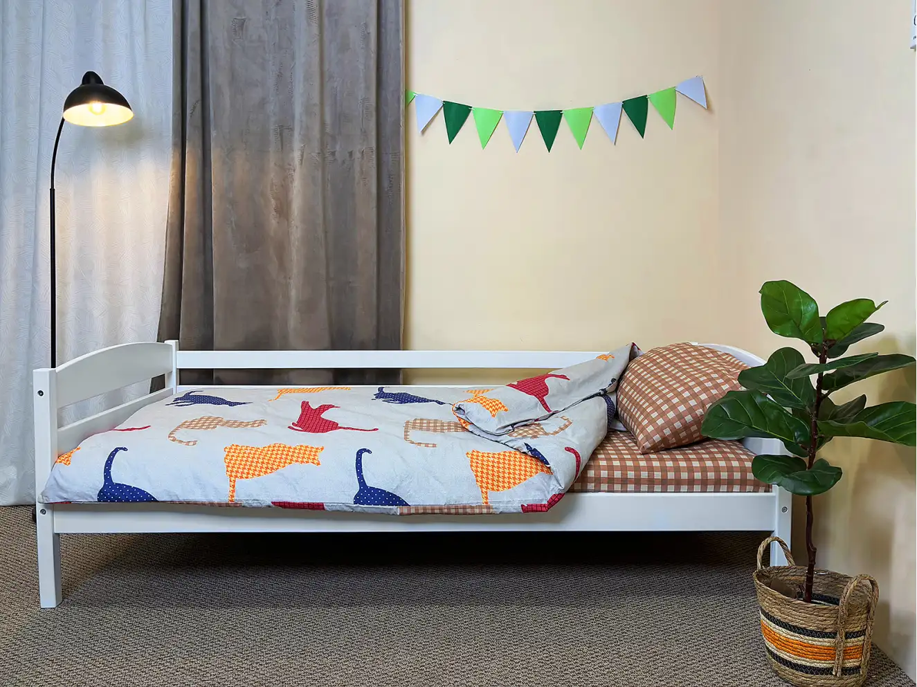 Детская кровать с дерева Хьюго (бук) Цвет RAL