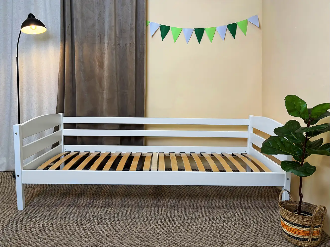 Детская кровать с дерева Хьюго (бук) Цвет RAL